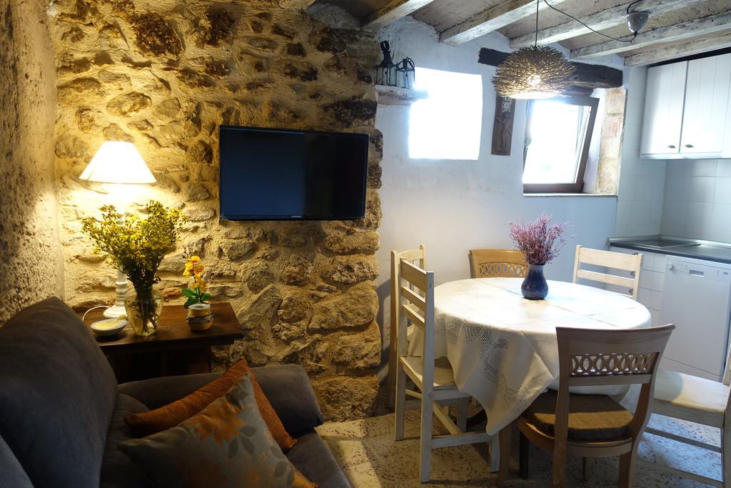 Apartamentos La Dama Azul Ágreda Habitación foto